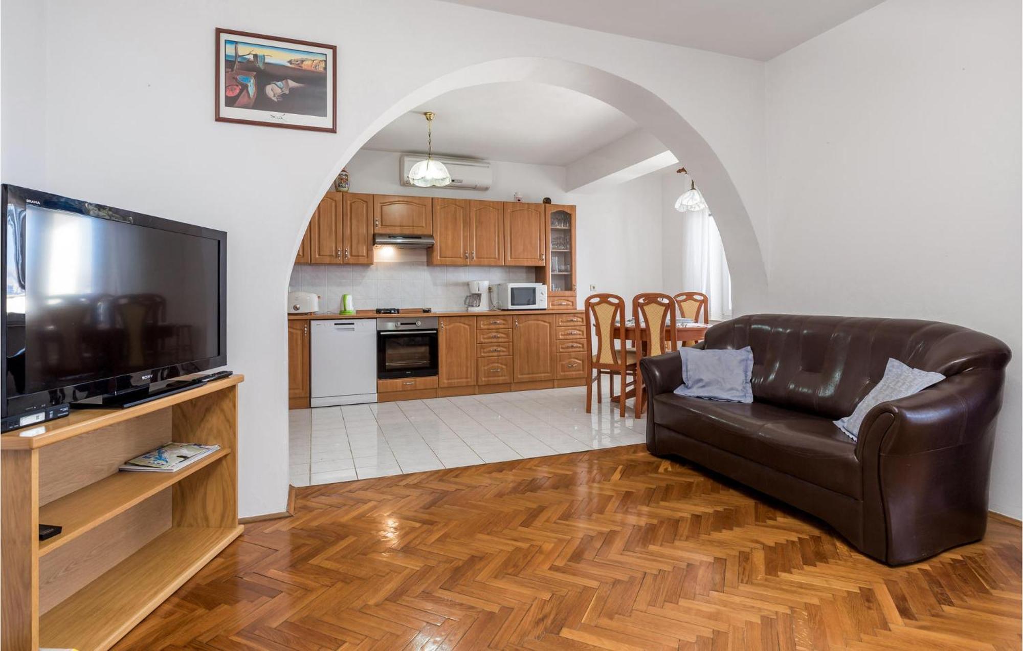 Nice Apartment In Sv,Juraj With Kitchen スヴェティ・ユライ エクステリア 写真